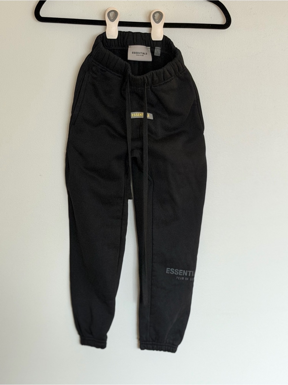 ESSENTIALS Black Logo Sweatpants Kids - Large